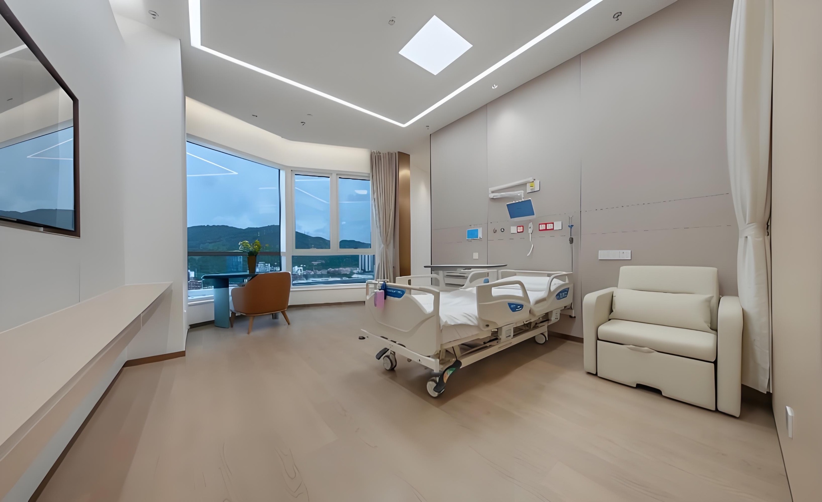 Shenzhen Qianhai Taikang Hospital view 5